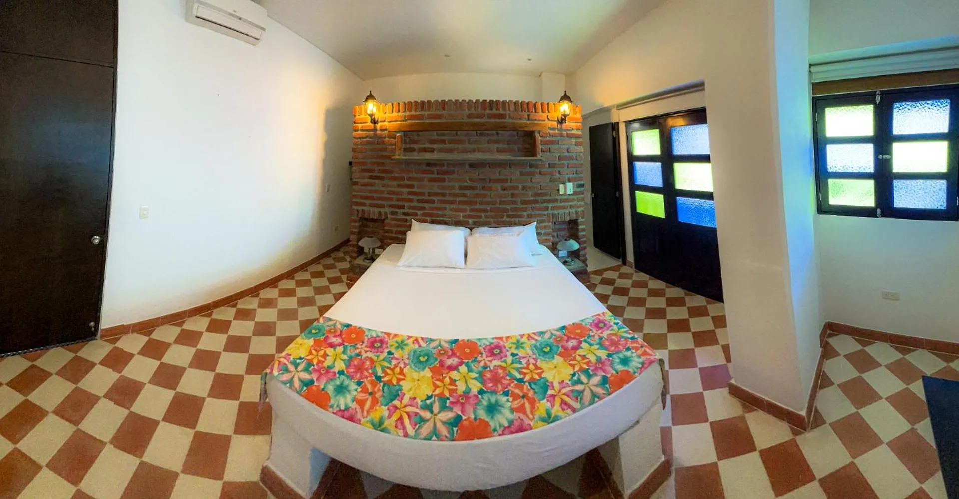 Hotel Puerto Pelicano Santa Marta  Santa Marta (Magdalena)