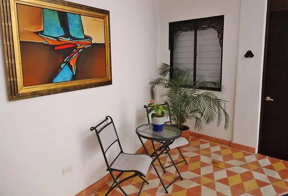 Hotel Puerto Pelicano Santa Marta   Santa Marta (Magdalena)