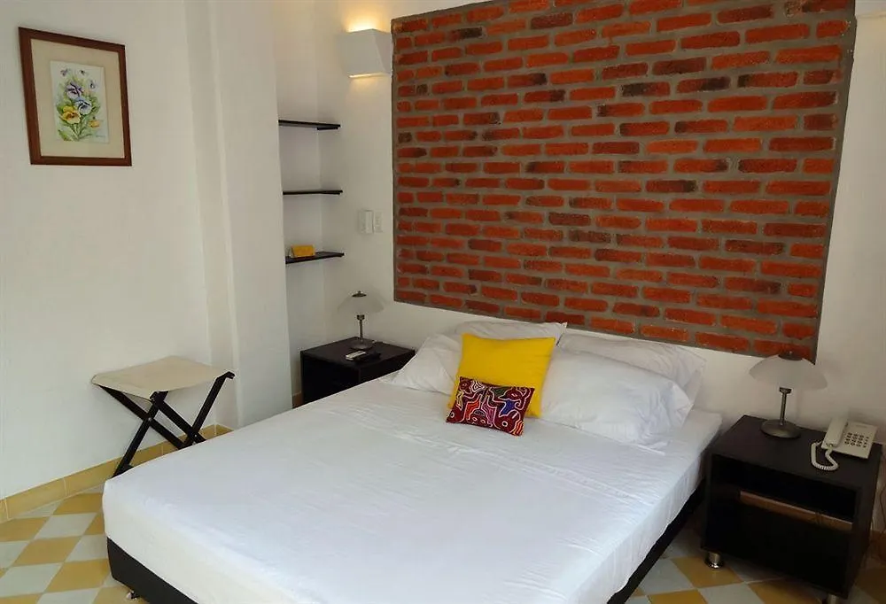 Hotel Puerto Pelicano Santa Marta   Santa Marta (Magdalena)